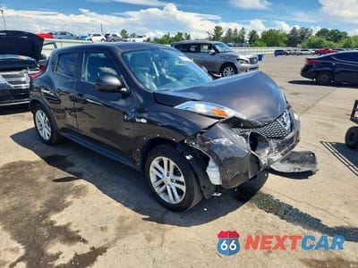 Czwarte zdjęcie samochodu z boku: 2013 NISSAN JUKE S VIN:JN8AF5MV8DT209825 - miniatura