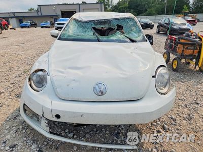Piąte zdjęcie samochodu w środku: 2015 VOLKSWAGEN BEETLE 1.8T VIN:3VWF17AT4FM656603 - miniatura