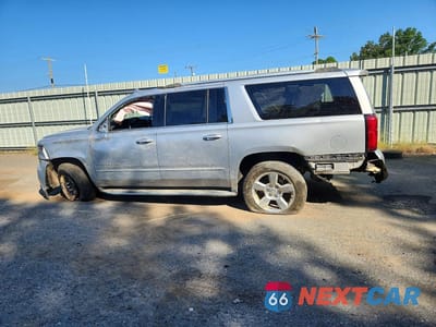 Drugie zdjęcie samochodu z przodu: 2017 CHEVROLET SUBURBAN K1500 PREMIER VIN:1GNSKJKC1HR218303 - miniatura