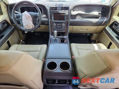 Zdjęcie 8 z 13 samochodu: 2015 LINCOLN NAVIGATOR VIN:5LMJJ2HT4FEJ00988 - miniatura