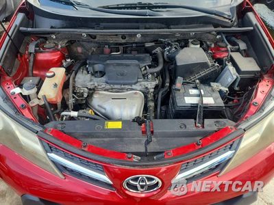 Zdjęcie 12 z 13 samochodu: 2015 TOYOTA RAV4 LIMITED VIN:JTMYFREV2FJ043333 - miniatura
