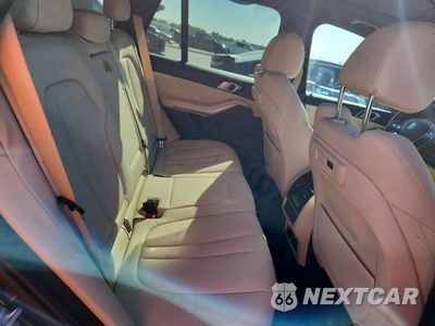 Zdjęcie 10 z 12 samochodu: 2019 BMW X5 XDRIVE40I VIN:5UXCR6C55KLL06513 - miniatura