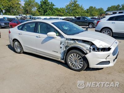 Czwarte zdjęcie samochodu z boku: 2015 FORD FUSION SE HYBRID VIN:3FA6P0LU4FR213634 - miniatura