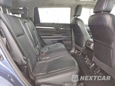 Zdjęcie 11 z 14 samochodu: 2019 TOYOTA HIGHLANDER XLE VIN:5TDJZRFH7KS936466 - miniatura