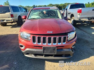 Piąte zdjęcie samochodu w środku: 2017 JEEP COMPASS LATITUDE VIN:1C4NJDEB8HD101070 - miniatura