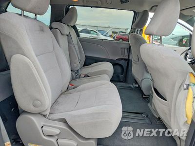 Zdjęcie 11 z 13 samochodu: 2020 TOYOTA SIENNA LE VIN:5TDKZ3DC3LS064605 - miniatura