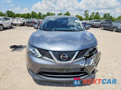 Piąte zdjęcie samochodu w środku: 2019 NISSAN ROGUE SPORT S VIN:JN1BJ1CP3KW239730 - miniatura