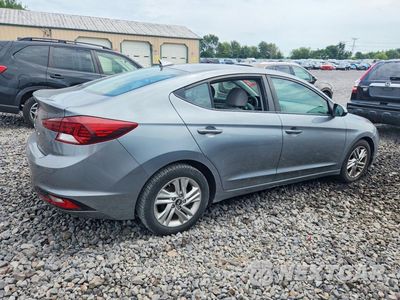 Trzecie zdjęcie samochodu z tyłu: 2019 HYUNDAI ELANTRA SEL VIN:KMHD84LF8KU749167 - miniatura