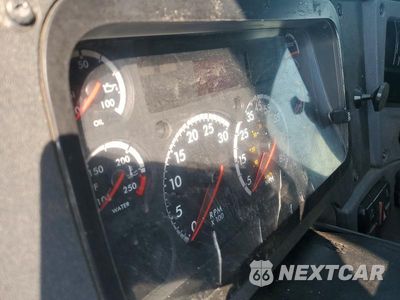 Zdjęcie 9 z 14 samochodu: 2018 FREIGHTLINER CASCADIA 125 SEMI TRUCK VIN:1FUJGLDR4JLJZ8651 - miniatura