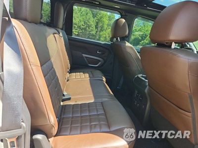Zdjęcie 10 z 12 samochodu: 2021 NISSAN TITAN PLATINUM RESERVE VIN:1N6AA1ED7MN519281 - miniatura