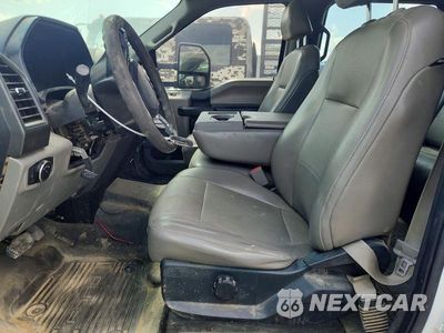 Zdjęcie 7 z 12 samochodu: 2017 FORD F450 SUPER DUTY VIN:1FD0W4GT0HEB81360 - miniatura