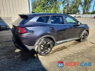 Trzecie zdjęcie samochodu z tyłu: 2026 KIA SPORTAGE LX VIN:5XYK23DF7TG355670 - miniatura