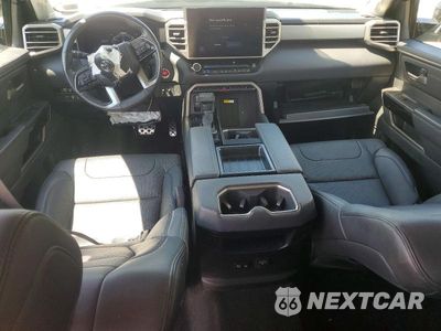 Zdjęcie 8 z 13 samochodu: 2024 TOYOTA TUNDRA LIMITED VIN:5TFWA5DBXRX231427 - miniatura