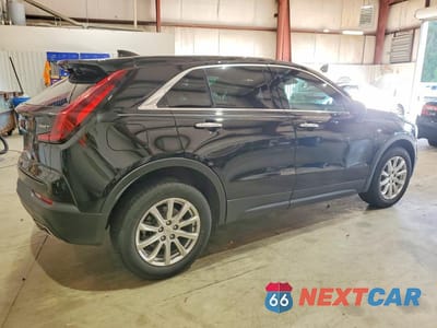 Trzecie zdjęcie samochodu z tyłu: 2023 CADILLAC XT4 LUXURY VIN:1GYAZAR43PF101816 - miniatura