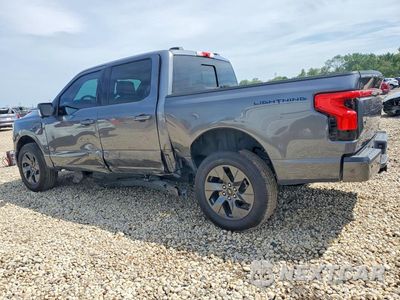 Drugie zdjęcie samochodu z przodu: 2022 FORD F150 LIGHTNING PRO VIN:1FT6W1EV7NWG03440 - miniatura