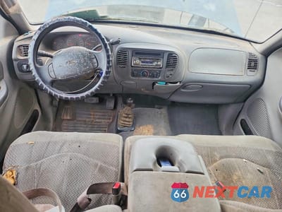 Zdjęcie 8 z 12 samochodu: 2000 FORD F150 VIN:1FTRX18L2YNA44491 - miniatura