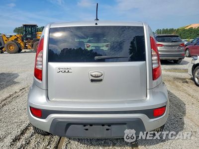 Zdjęcie 6 z 12 samochodu: 2013 KIA SOUL BASE VIN:KNDJT2A5XD7754778 - miniatura