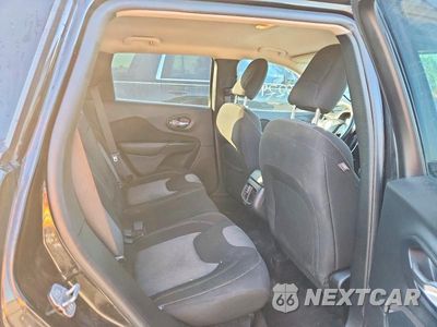Zdjęcie 11 z 14 samochodu: 2016 JEEP CHEROKEE SPORT VIN:1C4PJMASXGW211474 - miniatura