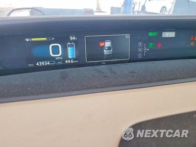 Zdjęcie 9 z 12 samochodu: 2016 TOYOTA PRIUS TWO VIN:JTDKBRFU6G3016245 - miniatura