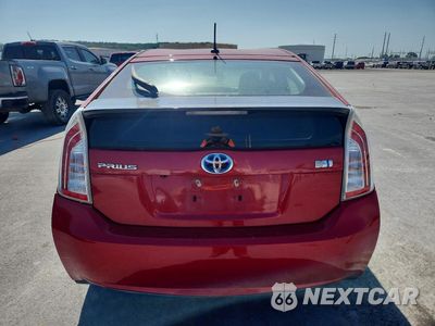 Zdjęcie 6 z 12 samochodu: 2014 TOYOTA PRIUS THREE VIN:JTDKN3DU0E0379422 - miniatura