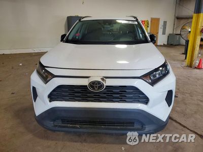 Piąte zdjęcie samochodu w środku: 2019 TOYOTA RAV4 LE VIN:2T3F1RFV5KC014118 - miniatura