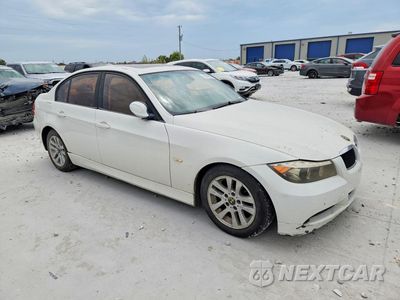 Czwarte zdjęcie samochodu z boku: 2006 BMW 325 I AUTOMATIC VIN:WBAVB17596NK37716 - miniatura