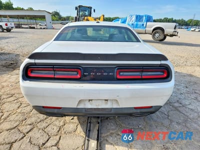 Zdjęcie 6 z 12 samochodu: 2017 DODGE CHALLENGER SXT VIN:2C3CDZAGXHH531896 - miniatura