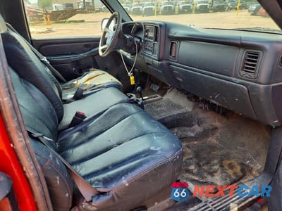 Zdjęcie 10 z 12 samochodu: 2002 CHEVROLET SILVERADO K1500 VIN:2GCEK19T821311573 - miniatura