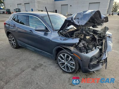Czwarte zdjęcie samochodu z boku: 2021 BMW X2 XDRIVE28I VIN:WBXYJ1C02M5T08946 - miniatura