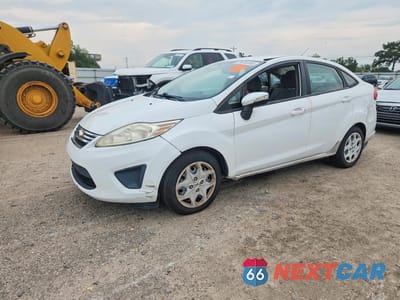 2013 FORD FIESTA SE 3FADP4BJ4DM131824 - główne zdjęcie licytacji z USA - miniatura