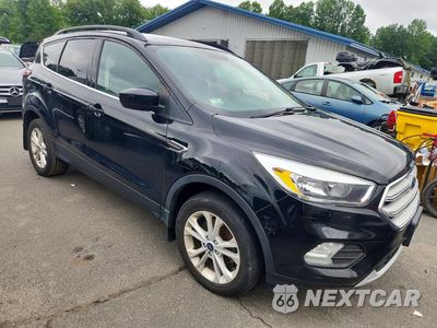 Czwarte zdjęcie samochodu z boku: 2018 FORD ESCAPE SE VIN:1FMCU9GD2JUC38341 - miniatura