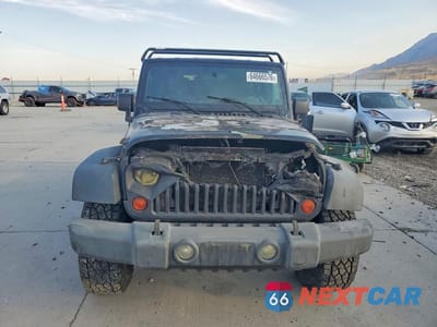 Piąte zdjęcie samochodu w środku: 2009 JEEP WRANGLER X VIN:1J4FA24129L753265 - miniatura