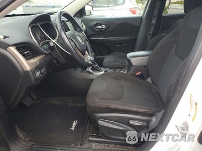 Zdjęcie 7 z 13 samochodu: 2016 JEEP CHEROKEE LATITUDE VIN:1C4PJLCB2GW113692 - miniatura