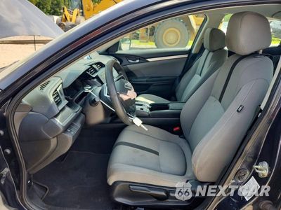 Zdjęcie 7 z 12 samochodu: 2018 HONDA CIVIC LX VIN:2HGFC2F59JH573509 - miniatura