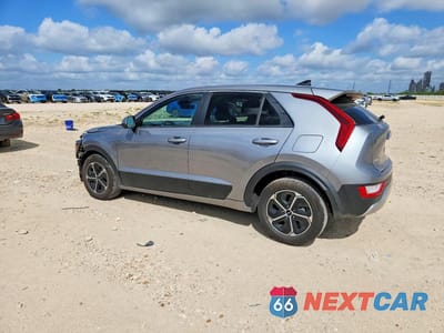 Drugie zdjęcie samochodu z przodu: 2026 KIA NIRO LX VIN:KNDCP3LE1T5347426 - miniatura