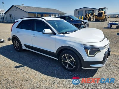 Czwarte zdjęcie samochodu z boku: 2024 KIA NIRO EX VIN:KNDCR3LE2R5184420 - miniatura