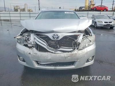 Piąte zdjęcie samochodu w środku: 2011 TOYOTA CAMRY XLE VIN:4T4BF3EKXBR166462 - miniatura