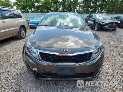 Piąte zdjęcie samochodu w środku: 2013 KIA OPTIMA LX VIN:5XXGM4A70DG256052 - miniatura