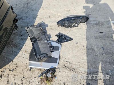 Zdjęcie 12 z 13 samochodu: 2023 LEXUS IS 350 F SPORT VIN:JTHGZ1B27P5067036 - miniatura
