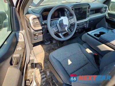 Zdjęcie 8 z 13 samochodu: 2025 FORD F150 XL VIN:1FTMF1L55SKE92979 - miniatura