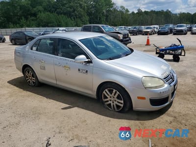 Czwarte zdjęcie samochodu z boku: 2007 VOLKSWAGEN JETTA 2.5 OPTION PACKAGE 1 VIN:3VWRF71KX7M012322 - miniatura