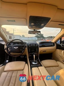 Zdjęcie 9 z 15 samochodu: 2006 BENTLEY CONTINENTAL FLYING SPUR VIN:SCBBR53W16C036446 - miniatura