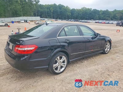 Trzecie zdjęcie samochodu z tyłu: 2013 MERCEDES-BENZ E 350 4MATIC VIN:WDDHF8JB9DA731905 - miniatura