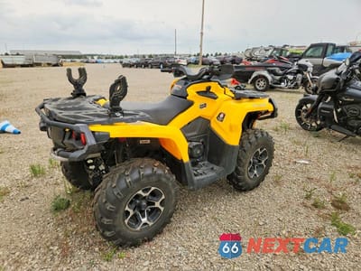 Czwarte zdjęcie samochodu z boku: 2014 CAN-AM OUTLANDER ATV VIN:3JBLKCP16EJ000021 - miniatura