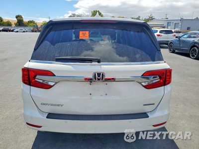 Zdjęcie 6 z 12 samochodu: 2018 HONDA ODYSSEY TOURING VIN:5FNRL6H82JB028364 - miniatura