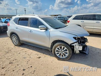 Czwarte zdjęcie samochodu z boku: 2017 NISSAN ROGUE SV VIN:KNMAT2MT3HP583839 - miniatura