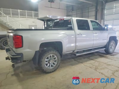Trzecie zdjęcie samochodu z tyłu: 2017 CHEVROLET SILVERADO K3500 LT VIN:1GC4KZCY3HF229041 - miniatura