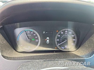Zdjęcie 9 z 13 samochodu: 2017 HYUNDAI SONATA HYBRID SE VIN:KMHE24L13HA058407 - miniatura