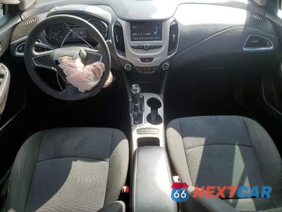 Zdjęcie 8 z 12 samochodu: 2018 CHEVROLET CRUZE LS VIN:1G1BC5SMXJ7151555 - miniatura