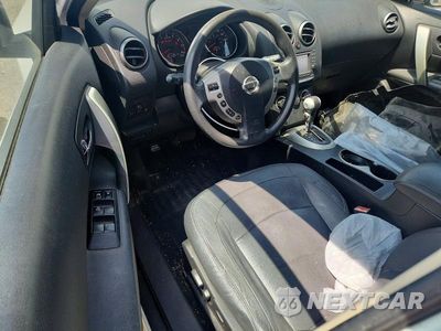 Zdjęcie 8 z 14 samochodu: 2011 NISSAN ROGUE S VIN:JN8AS5MT6BW160873 - miniatura